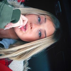 Meet your Posher, Ariel